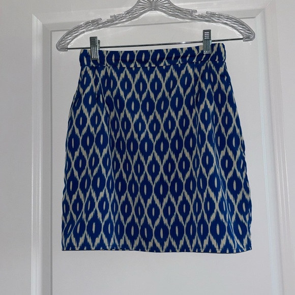 Annabella Women’s Blue and White Mini Skirt, Size Small - Picture 2 of 4